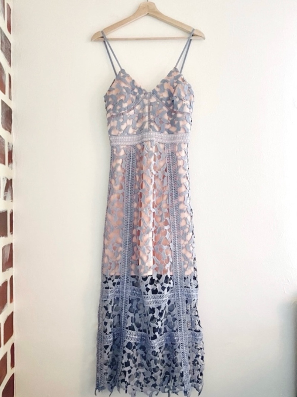 Anthropologie Elliatt Nude/ Lavender Tingle Crochet Lace Panel Dress Size Xs